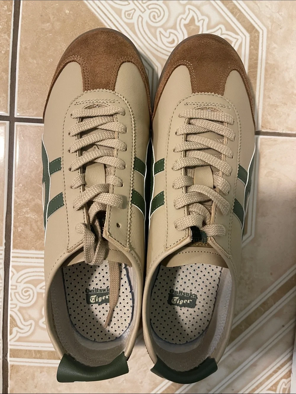 NWOT Onitsuka Tiger MEXICO 66 in Beige/Grass Green Men’s Size 11